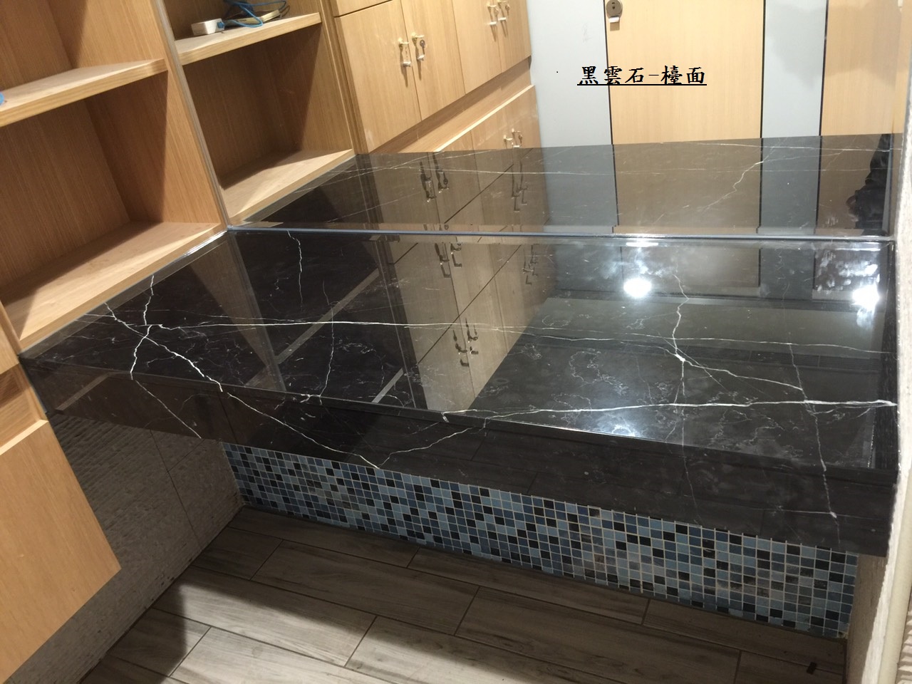 銀狐-方桌